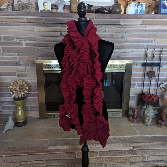 Beautiful dark red, very long - Picture 2 of 6